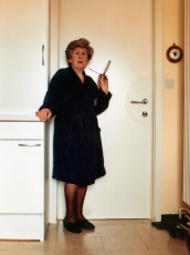 Charlotte Lybeer - Tante Jet bril